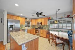 Picture of 225 Garden Circle S, Dunedin, FL 34698