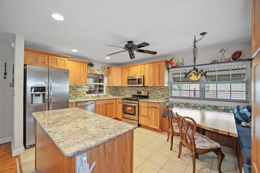 Picture of 225 Garden Circle S, Dunedin FL 34698