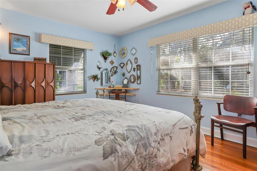 Picture of 225 Garden Circle S, Dunedin FL 34698