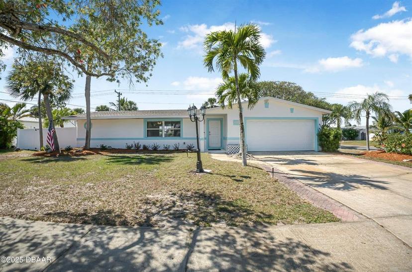 Picture of 610 N Robin Way, Satellite Beach FL 32937