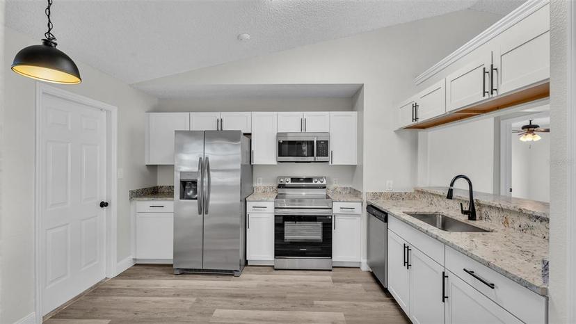 Picture of 118 Weeping Willow Road, Eagle Lake FL 33839