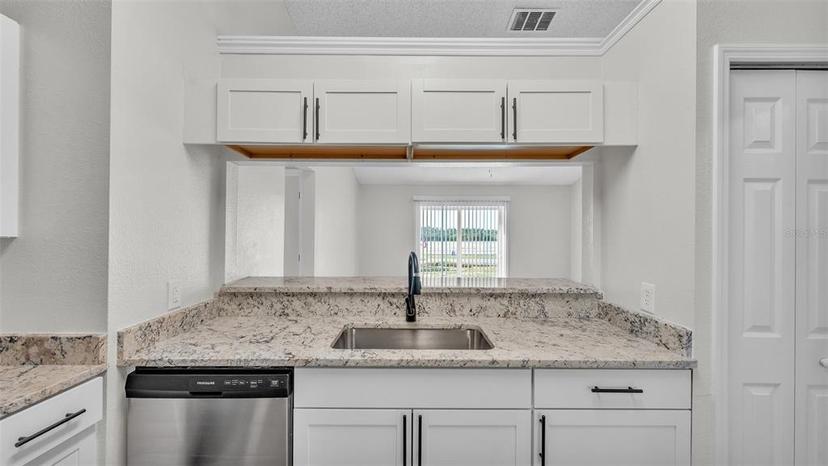Picture of 118 Weeping Willow Road, Eagle Lake FL 33839