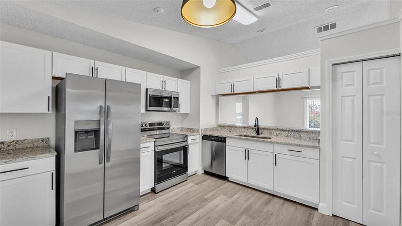Picture of 118 Weeping Willow Road, Eagle Lake FL 33839