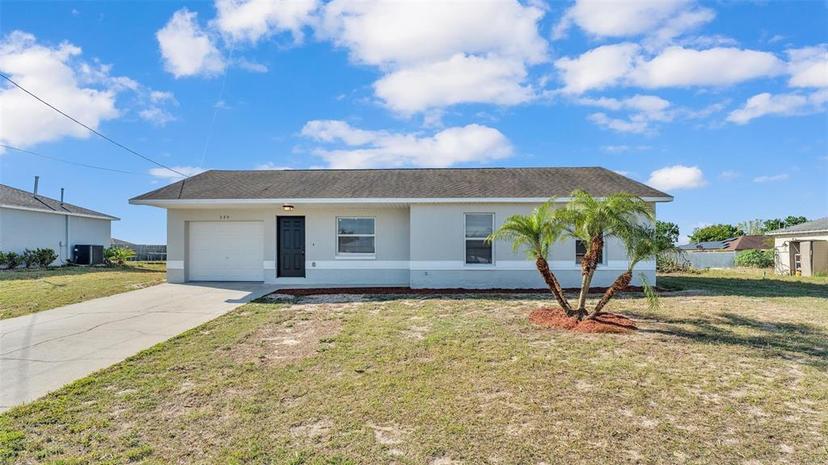 Picture of 220 Lily Pad Road, Eagle Lake FL 33839