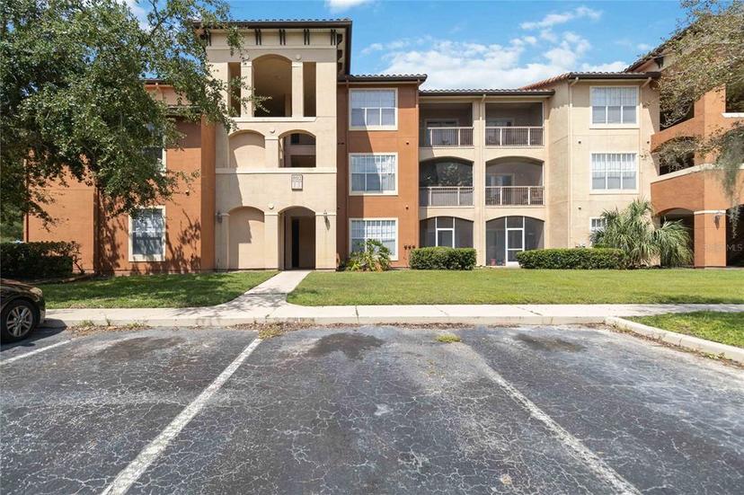 Picture of 5512 Metrowest Boulevard Unit 203, Orlando FL 32811