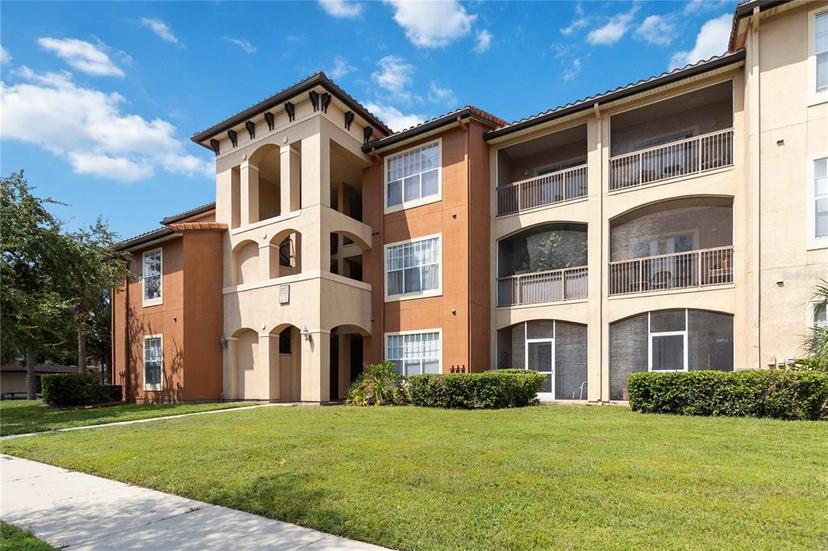 Picture of 5512 Metrowest Boulevard Unit 203, Orlando FL 32811