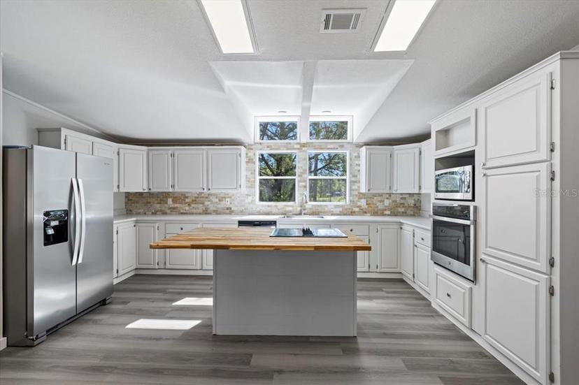 Picture of 1758 Satinwood Street, Bunnell FL 32110