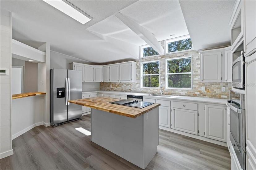 Picture of 1758 Satinwood Street, Bunnell FL 32110