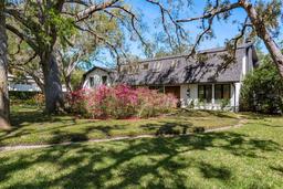 Picture of 1732 Hickory Gate Drive N, Dunedin, FL 34698