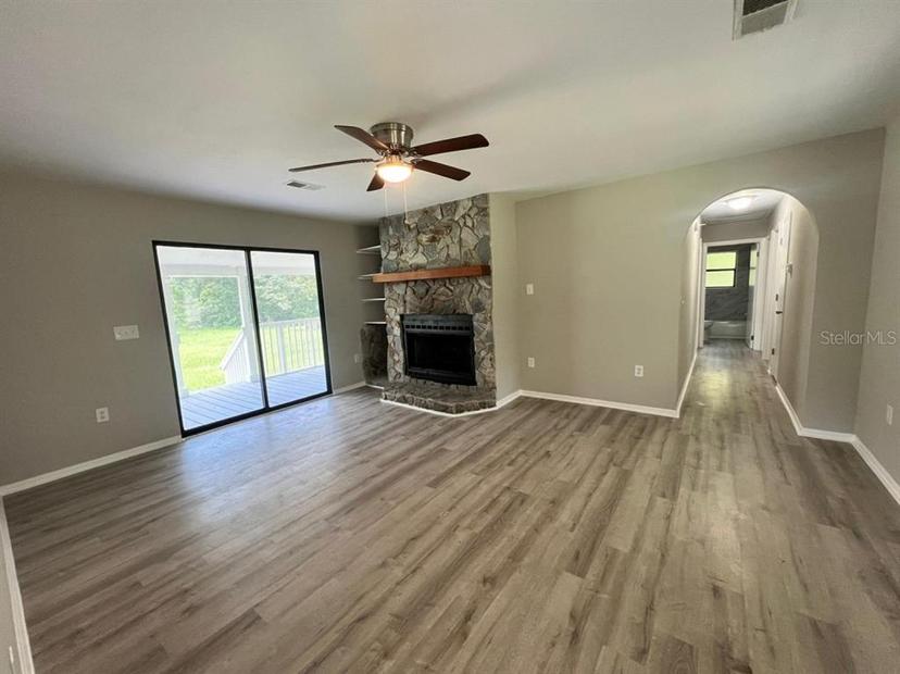 Picture of 10015 SE 225Th Drive, Hawthorne FL 32640