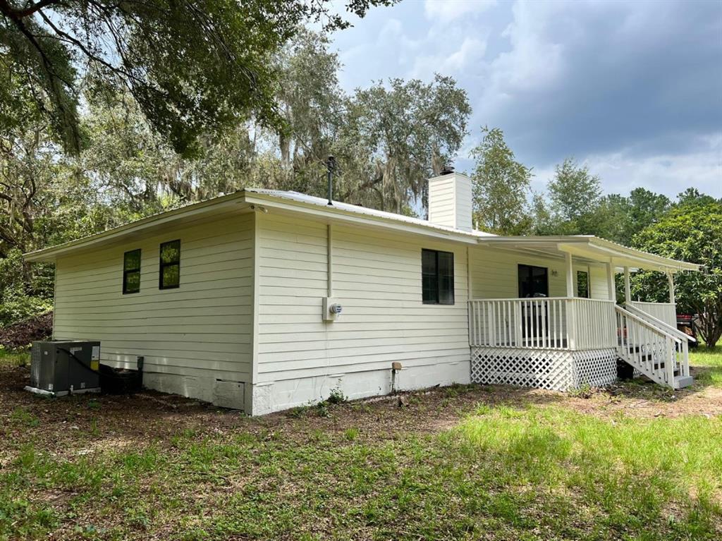 Picture of 10015 SE 225Th Drive, Hawthorne, FL 32640