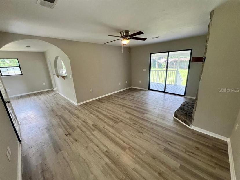 Picture of 10015 SE 225Th Drive, Hawthorne FL 32640