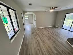 Picture of 10015 SE 225Th Drive, Hawthorne, FL 32640