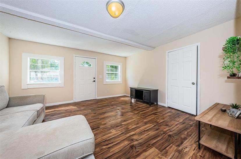 Picture of 1104 E Genesee Street, Tampa FL 33603