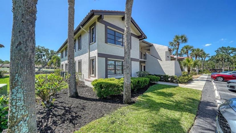 Picture of 5630 Golf Pointe Drive Unit 205, Sarasota FL 34243