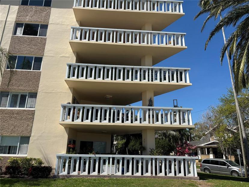 Picture of 1200 N Shore Drive Ne Unit 212, St Petersburg FL 33701