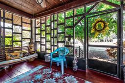 Picture of 948 Dora Avenue, Tavares, FL 32778