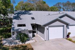 Picture of 39650 Us Highway 19 N Unit 411, Tarpon Springs, FL 34689