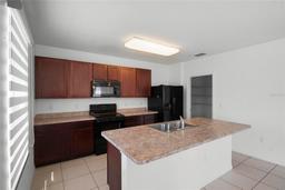 Picture of 1246 Maplebrook Drive, Lake Alfred, FL 33850