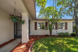 Picture of 1651 Summit Way, Dunedin, FL 34698