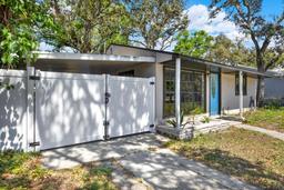 Picture of 1908 E Mcberry Street, Tampa, FL 33610