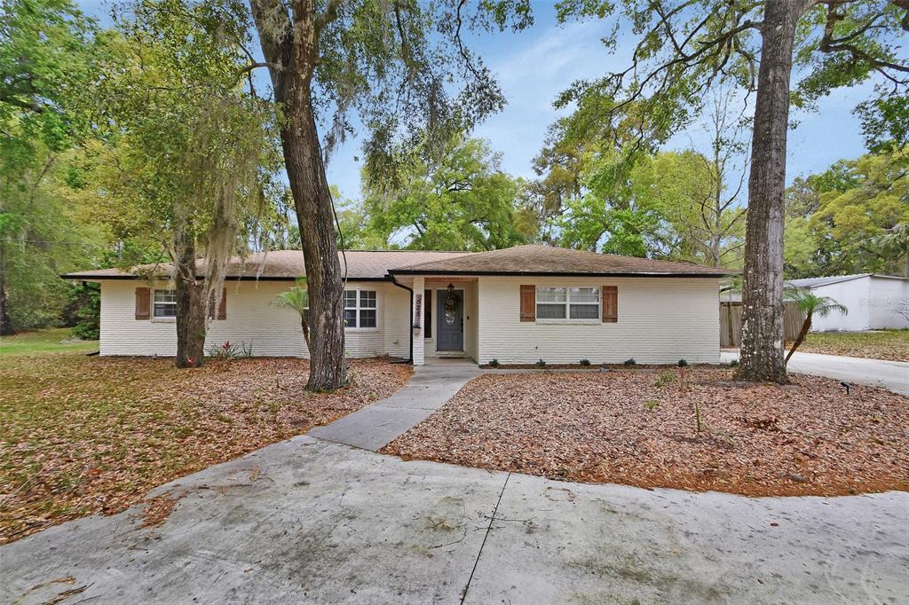 Picture of 525 E Wisconsin Avenue, Orange City, FL 32763
