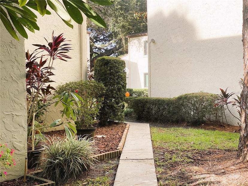 Picture of 700 Starkey Road Unit 821, Largo FL 33771