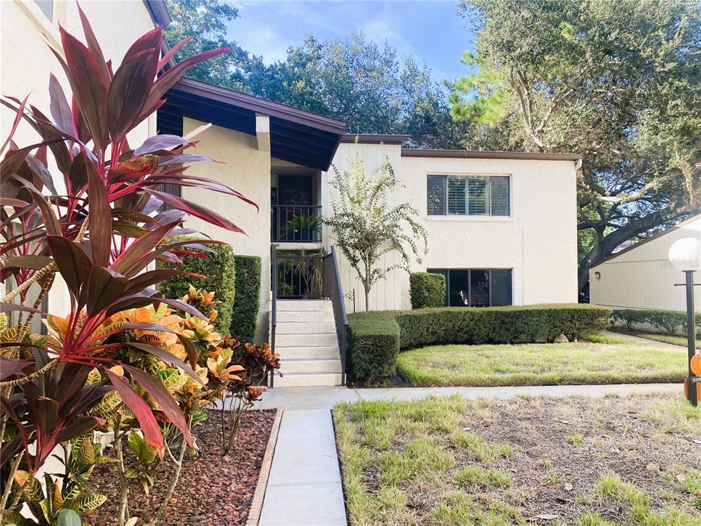 Picture of 700 Starkey Road Unit 821, Largo, FL 33771