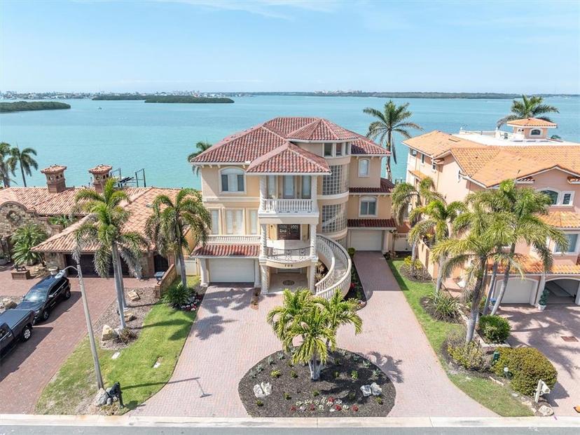 Picture of 700 126Th Avenue, Treasure Island FL 33706