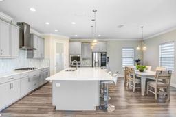 Picture of 5407 Tagalong Place, Apollo Beach, FL 33572