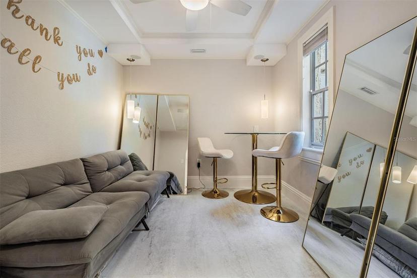 Picture of 107 S Obrien Street Unit 117, Tampa FL 33609