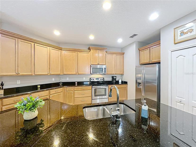 Picture of 1568 Brandywine Drive, Tavares FL 32778