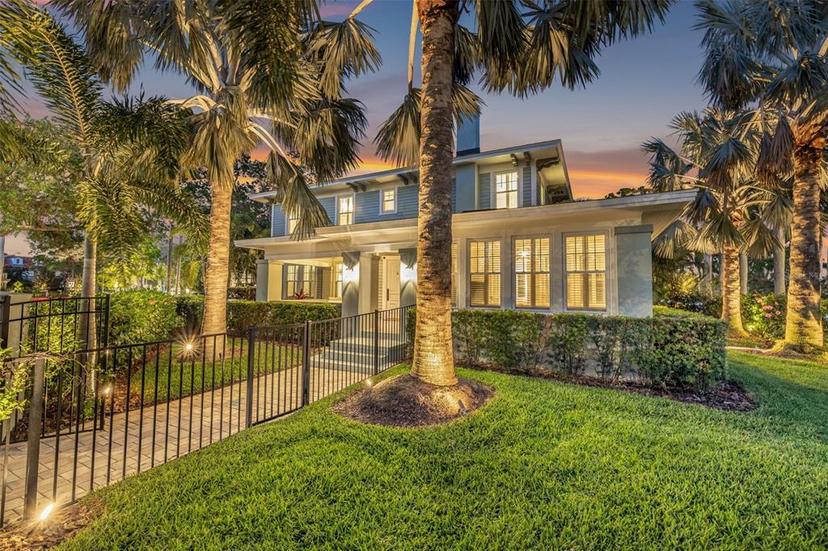 Picture of 1505 Beach Drive Ne, St Petersburg FL 33704