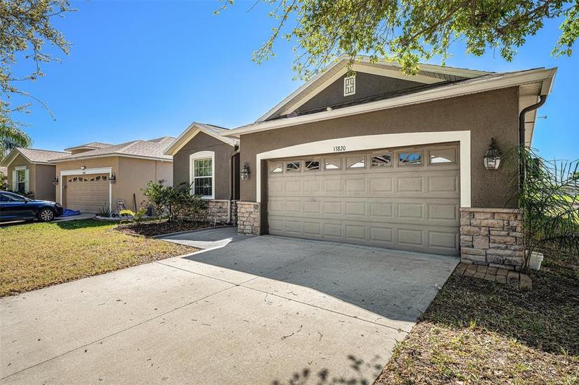 Picture of 13820 Chalk Hill Place, Riverview FL 33579