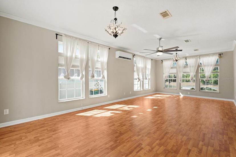 Picture of 780 Old Mount Dora Road, Eustis FL 32726