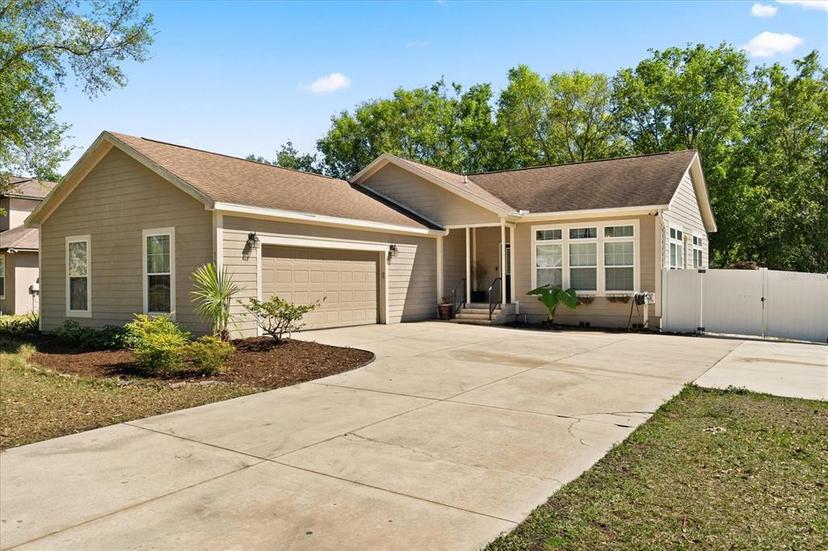 Picture of 780 Old Mount Dora Road, Eustis FL 32726