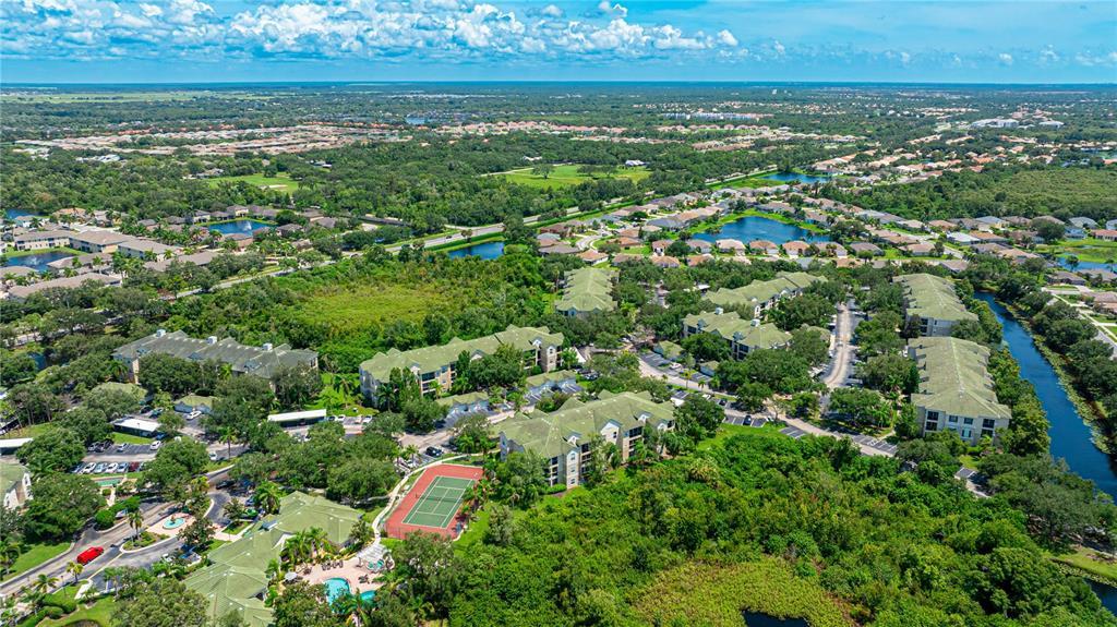 Picture of 5160 Northridge Road Unit 206, Sarasota, FL 34238