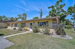 Picture of 4437 Tippecanoe Trail Unit 6, Sarasota, FL 34233