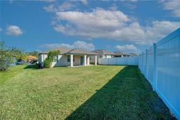 Picture of 8864 39Th Street Circle E, Parrish, FL 34219