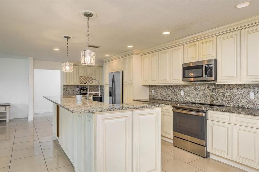 Picture of 4127 53Rd Avenue S, St Petersburg FL 33711