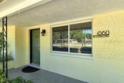 Picture of 4560 Brooksdale Drive, Sarasota, FL 34232