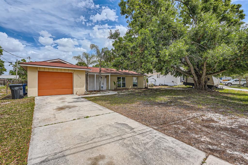 Picture of 6209 Flamingo Drive, Apollo Beach, FL 33572