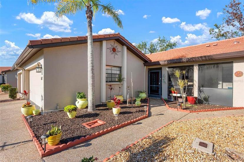 Picture of 867 Country Club Cir # 71, Venice FL 34293