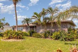 Picture of 4 Oakland Hills Court, Rotonda West, FL 33947