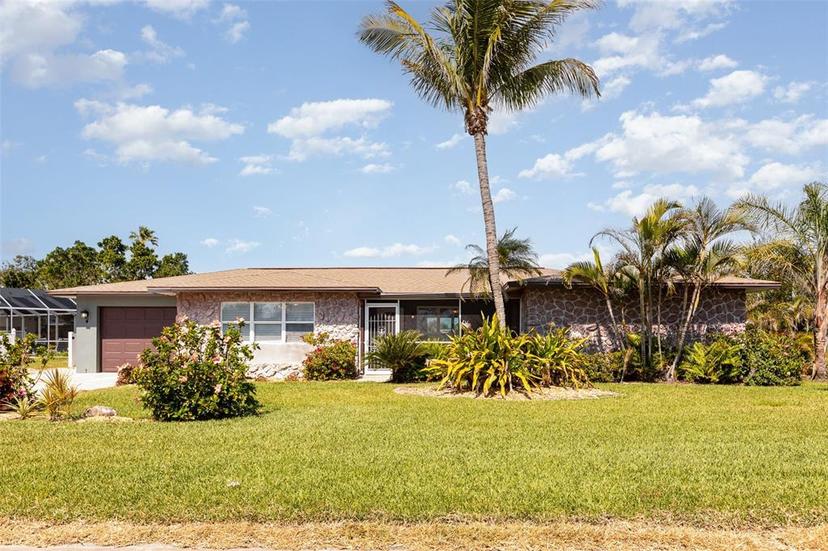 Picture of 4 Oakland Hills Court, Rotonda West FL 33947