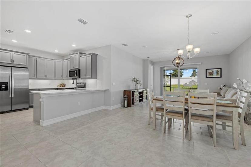 Picture of 780 Ibiza Loop, Venice FL 34292