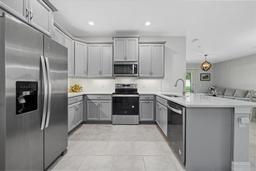 Picture of 780 Ibiza Loop, Venice, FL 34292