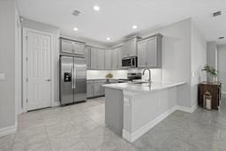 Picture of 780 Ibiza Loop, Venice, FL 34292