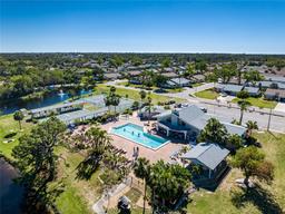 Picture of 544 Foxwood Boulevard, Englewood, FL 34223