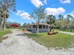 Picture of 8123 Double Branch Road Unit 1, Tampa, FL 33635